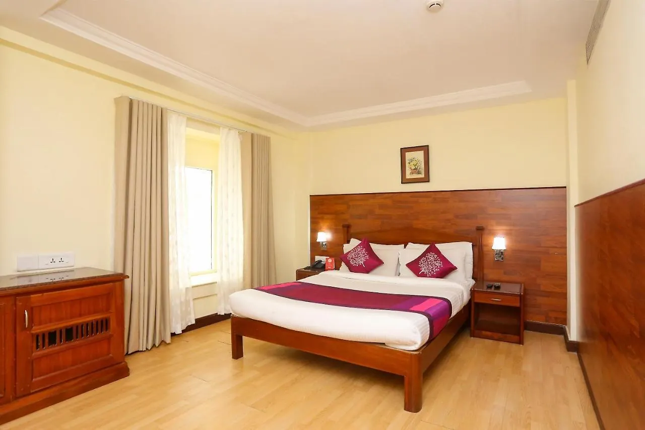 Oyo 10719 Mermaid Hotel Kochi