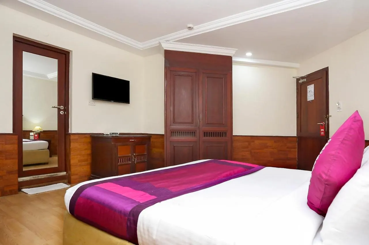 ***  Oyo 10719 Mermaid Hotel Kochi Indien