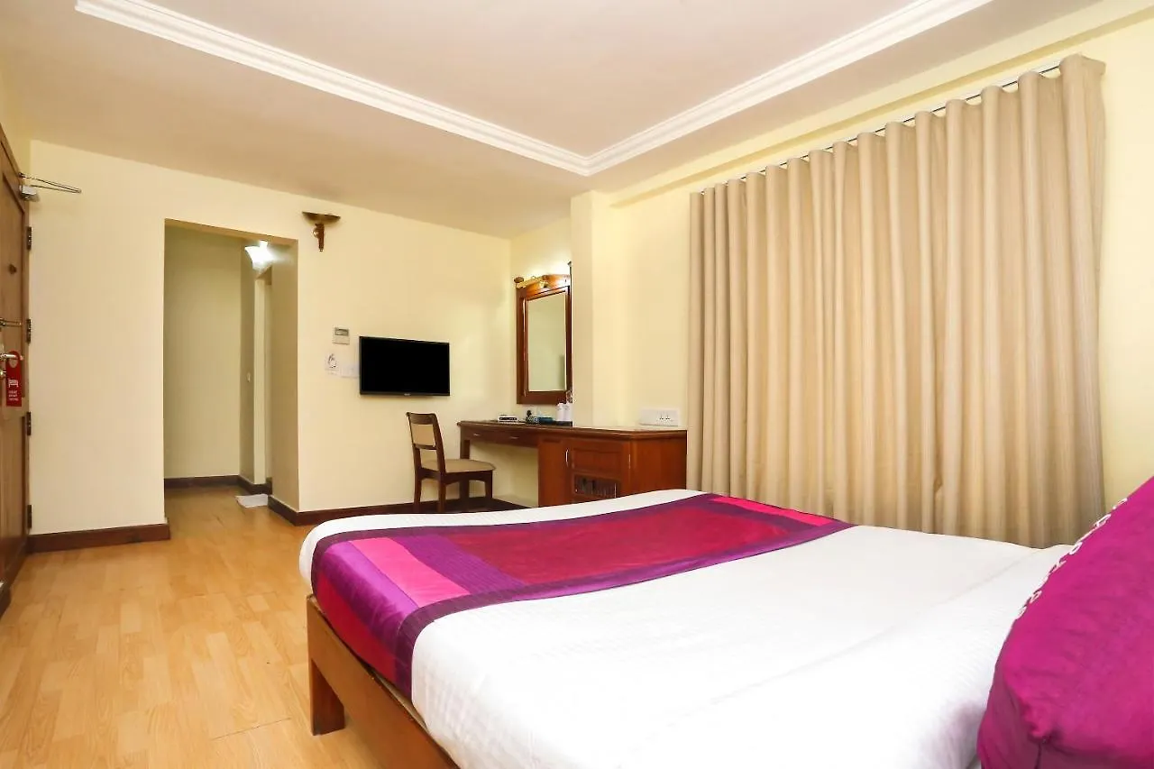 Oyo 10719 Mermaid Hotel Kochi